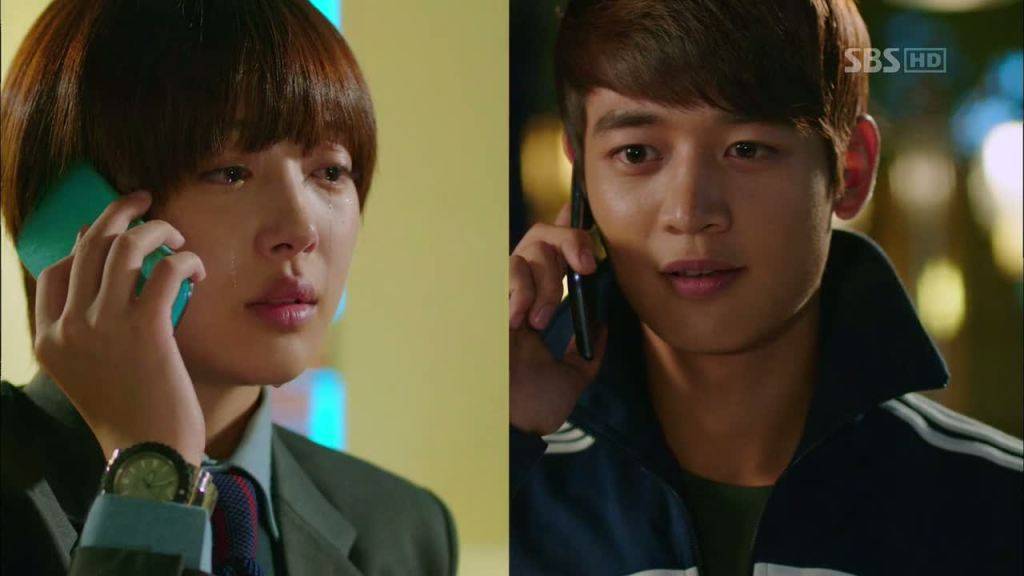 Goo Jae-Hee and Kang Ta-Joon side by side in a phone conversation. 